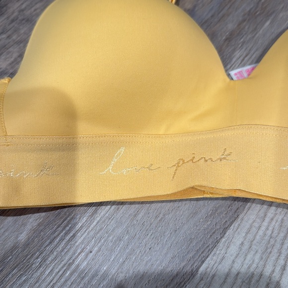 Victoria's Secret  Pink Yellow Wear Everywhere Wireless Bra‎ NWOT 32B - Picture 2 of 5